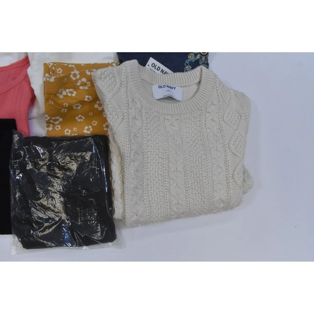 Old Navy Bulk Lot Of 14 Girls Size Medium 8 Mixed Season Tops Bottoms Shorts